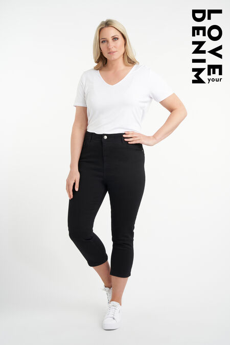 Möchtest du dir Damen-Shorts und -Capri-Hosen online bestellen? | MS MODE