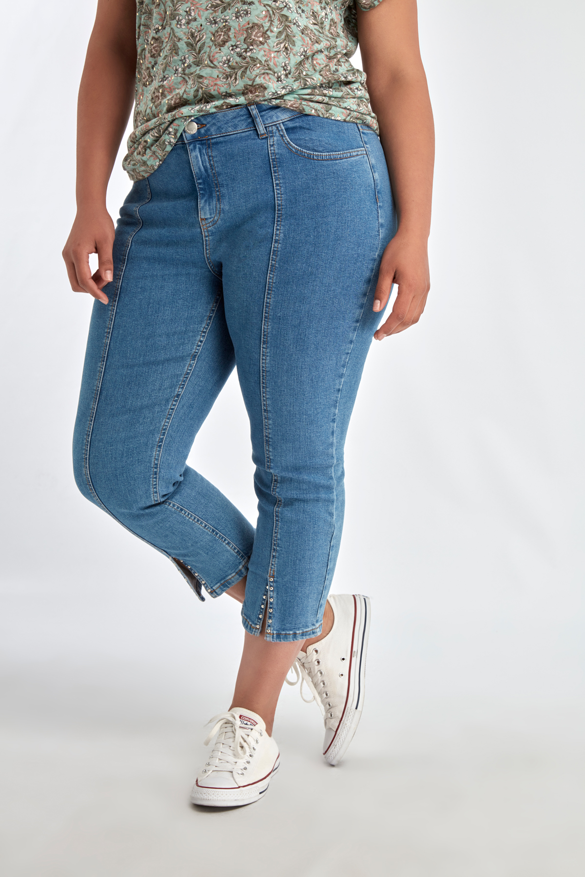 Damen 7/8 Skinny-Jeans mit Ziernieten und Schlitz bei MS Mode®