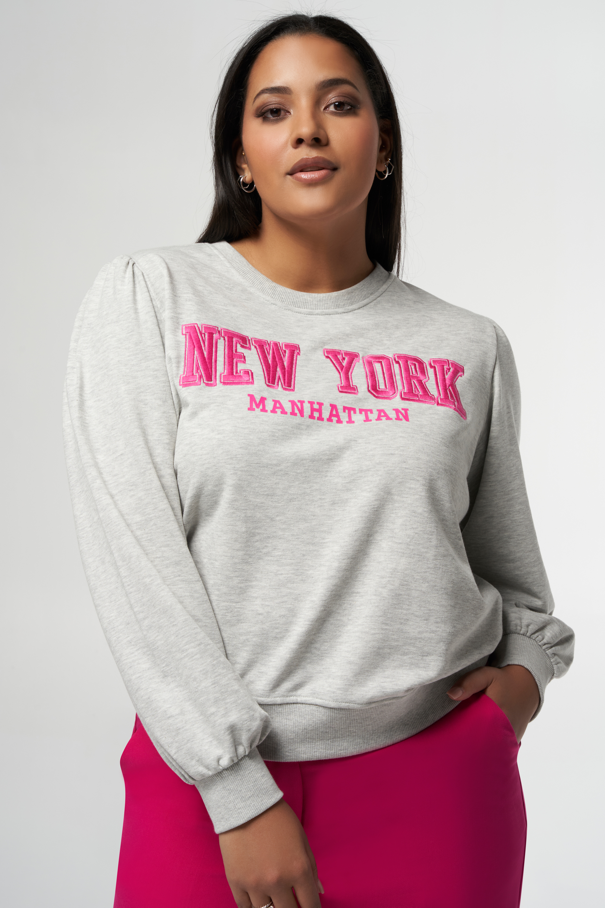 Damen Pullover mit „NEW YORK“ Text-Print Grau | MS Mode